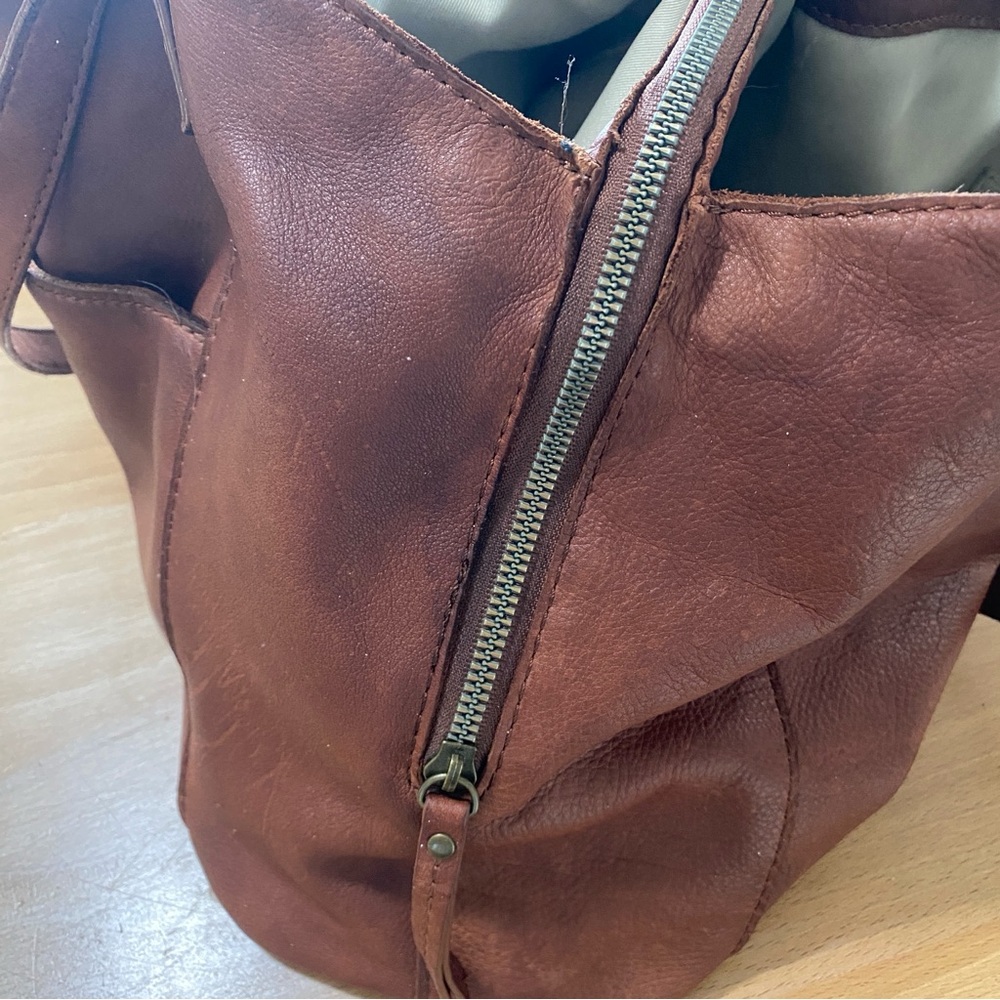 American Leather Co. Cognac Brown Leather Hobo Bag Minimalist Shoulder Purse - Picture 5 of 16